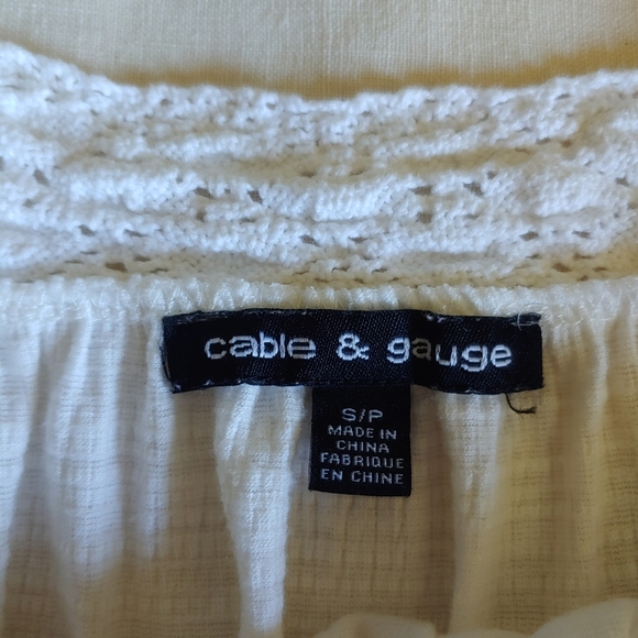 Cable & Gauge peasant top - Picture 3 of 5